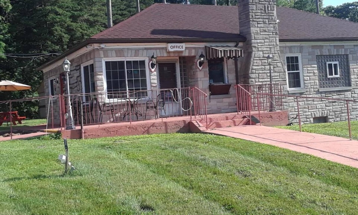 Knoxville Hotel | The Hillside Hotel