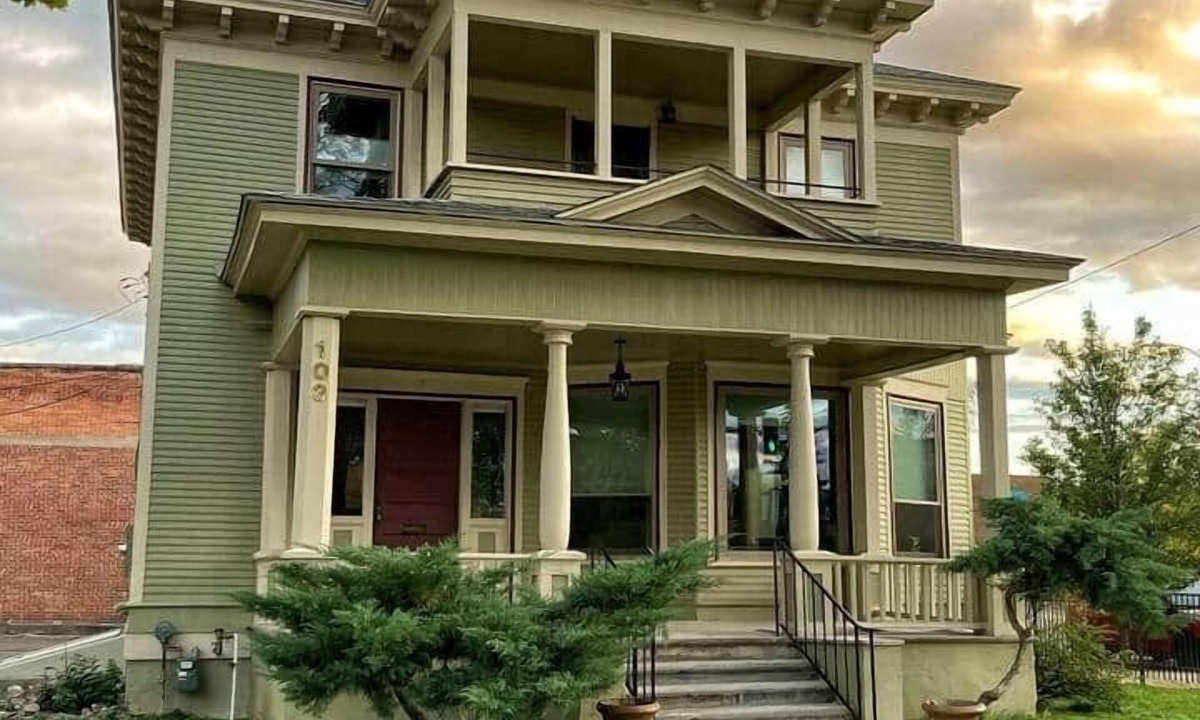 University District House | The Historic Beacom Residence