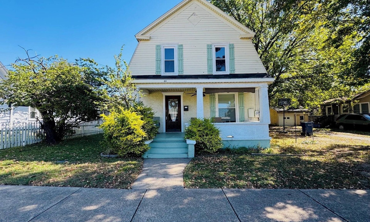 Siloam Springs House | The Historic Haven is a lovingly restored 1904 home.