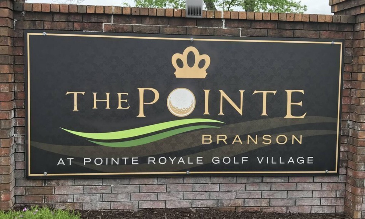 Table Rock Condo | The Holiday House at Pointe Royale Golf Village: A Branson Getaway