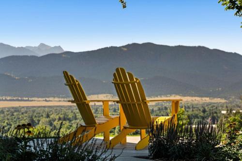 Livingston House | The Holiday Rambler