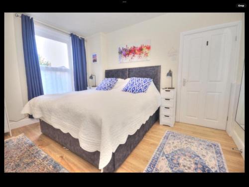 Crosby Apartment | The Hollies