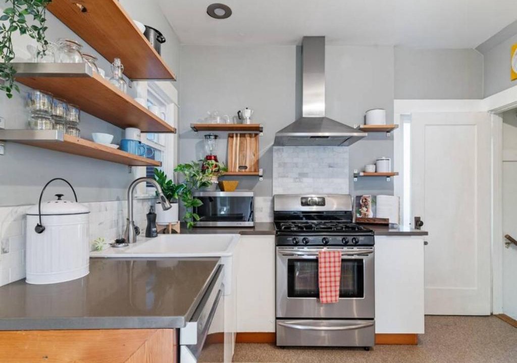 Hollywood District House | The Hollywood House