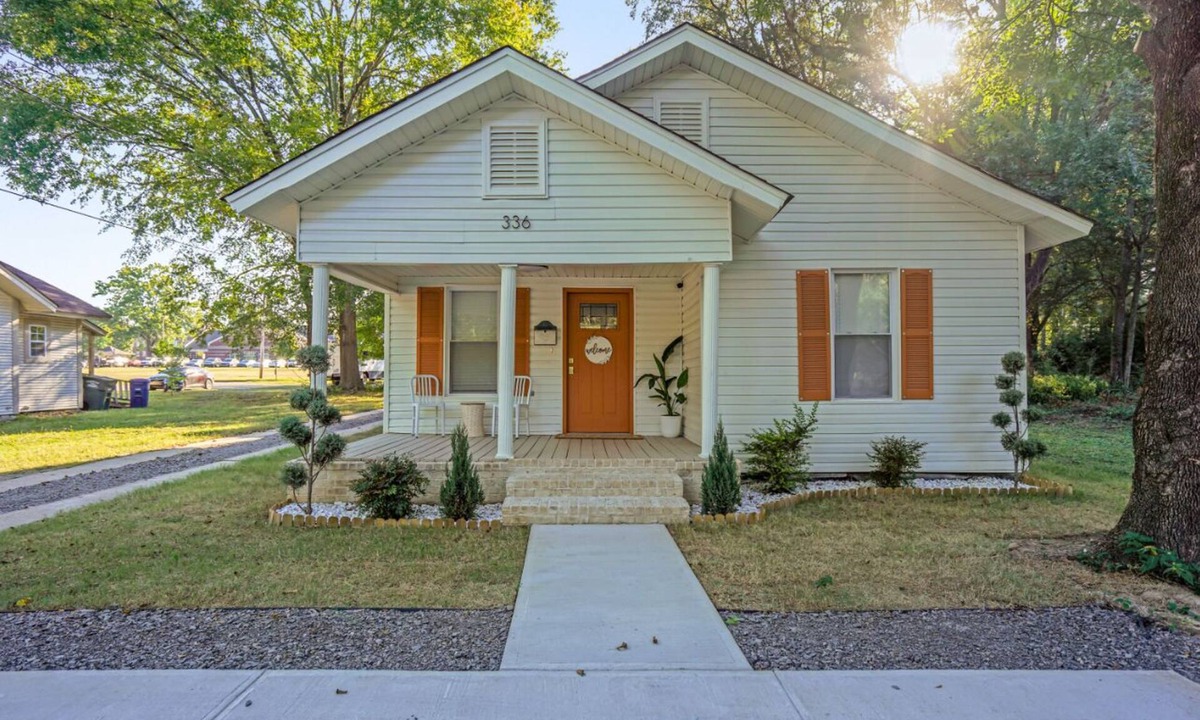 Conway House | The Home of Grace
