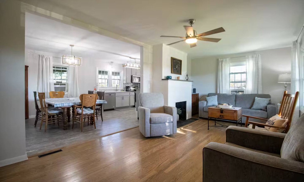 Fishersville House | “The Homeplace 1926”