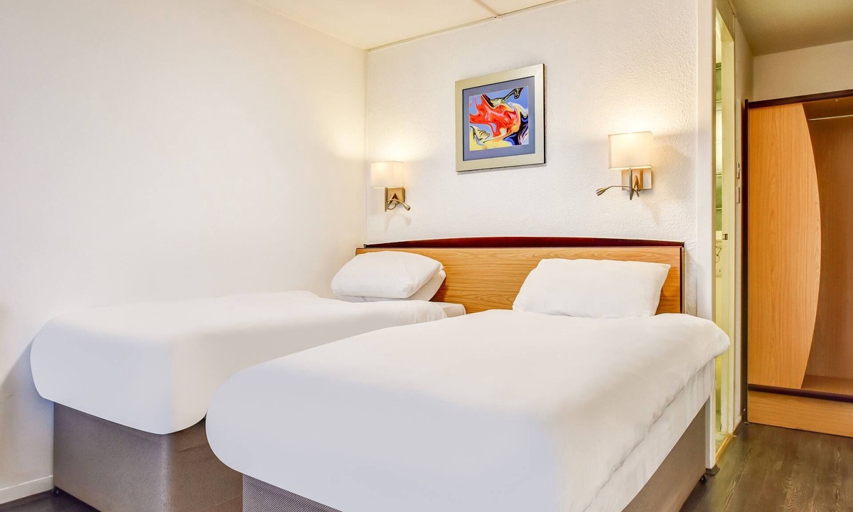 Moreton Morrell Hotel | The Hotel Rafiya, Redditch