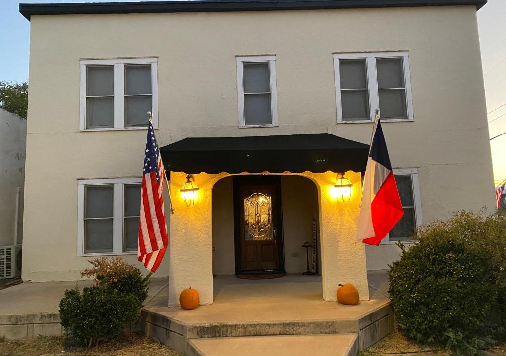 Seagraves Hotel | The Hotel Texan