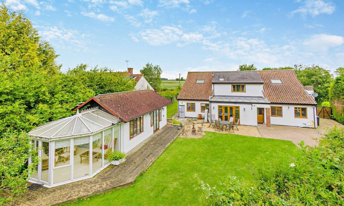 Horseheath Ski Chalet | The House at No. 47