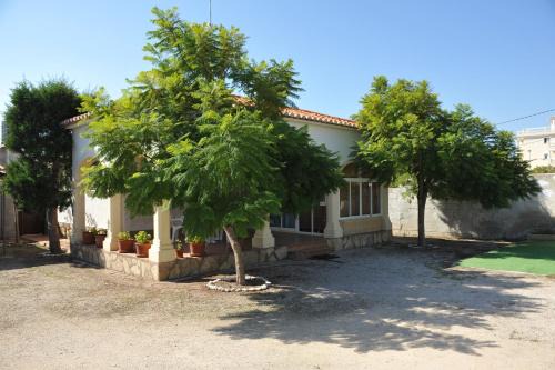 Les Deveses House | The House