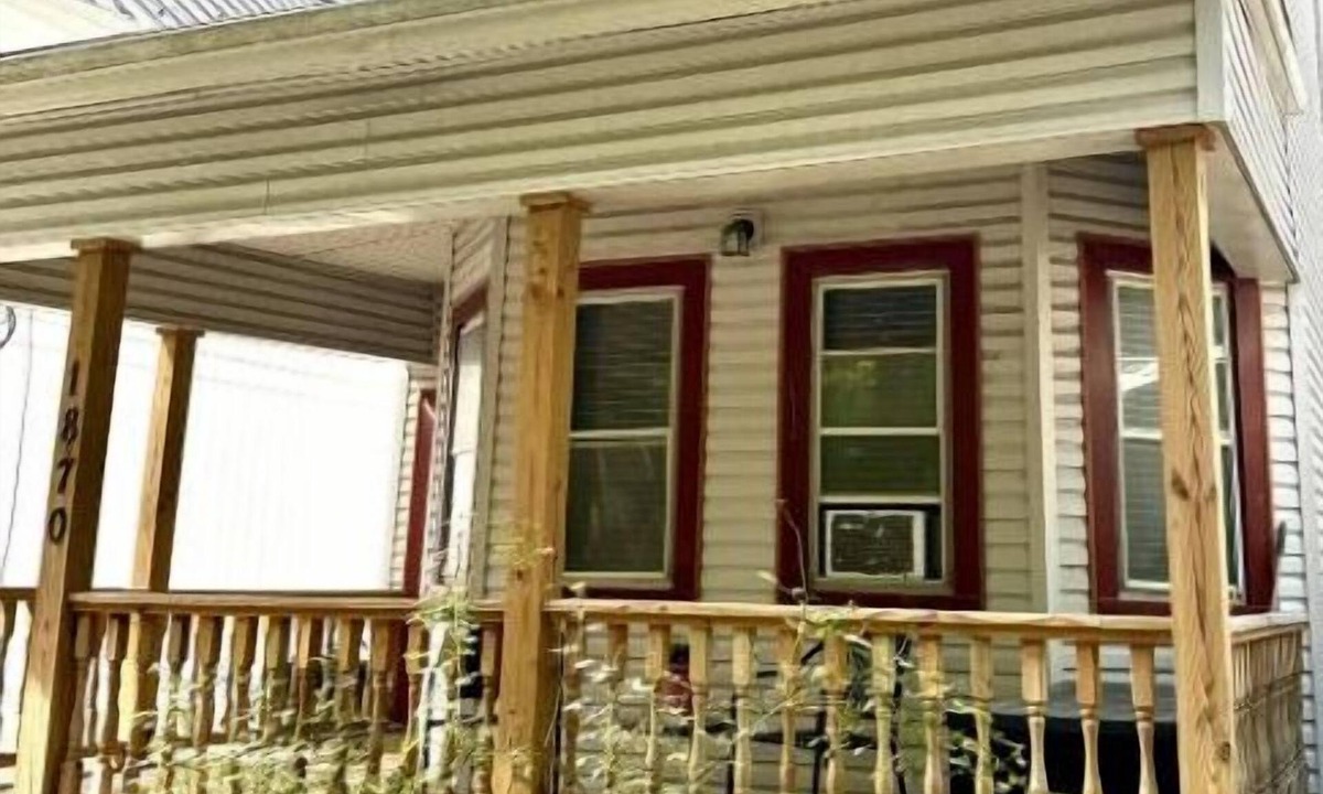 Detroit - Shoreway Apartment | The House Hotels - Huge Ohio City District Home - 5 Minutes from Downtown - W45th1 Upper