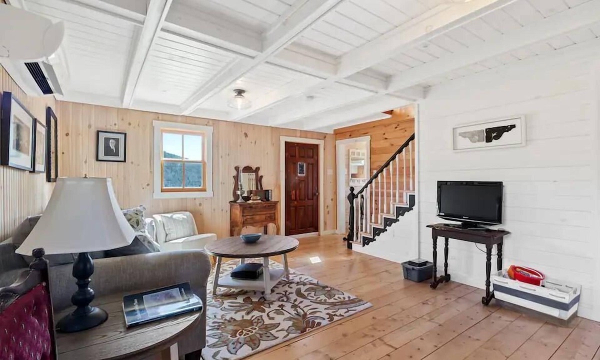 Terra Nova Cottage | The Howard House Daniel’s Cove