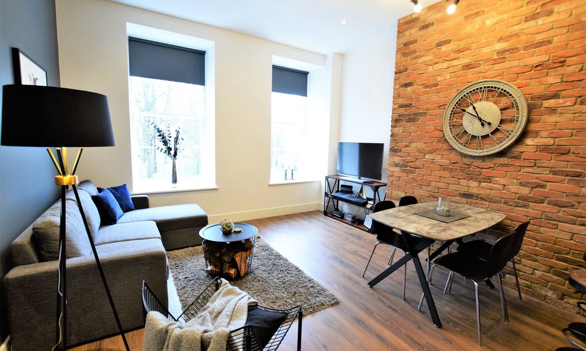 Saint Paul's Apartment | The Hubert - Your Apartment