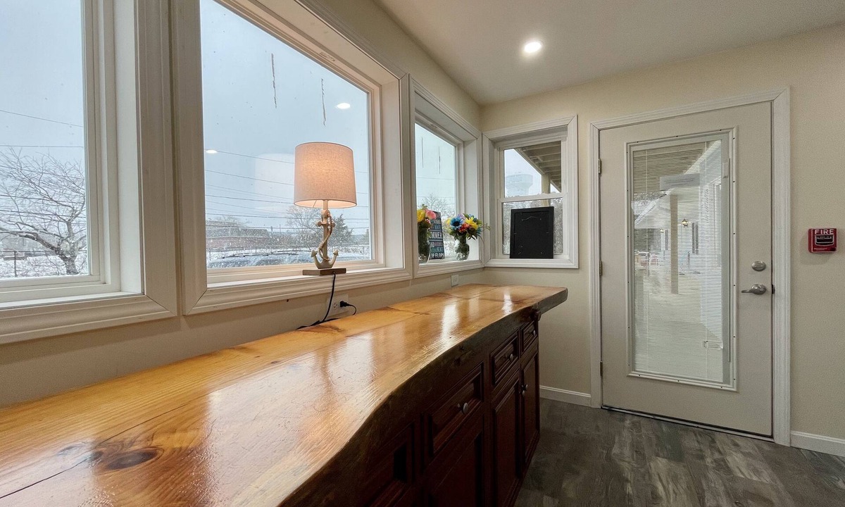 Buzzards Bay Hotel | The Inn at Buzzards Bay