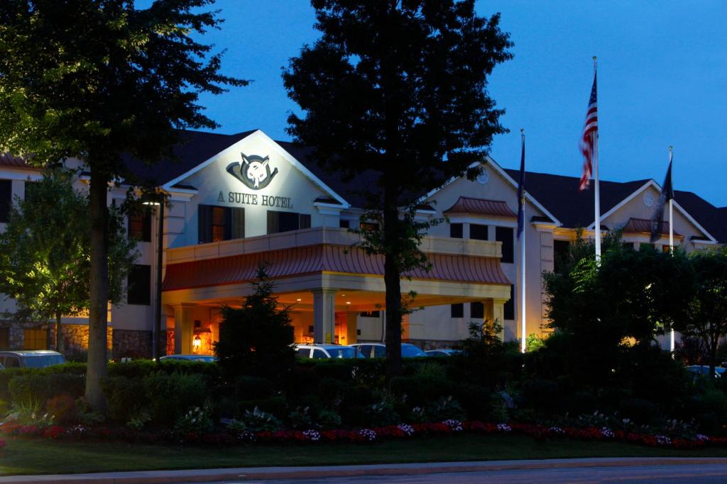 Woodbury Hotel | The Inn At Fox Hollow Hotel