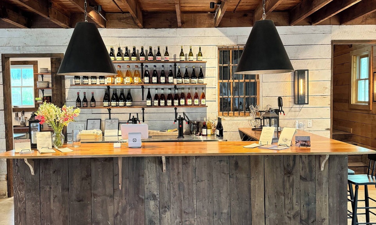 Warm Springs Hotel | The Inn at Gristmill Square