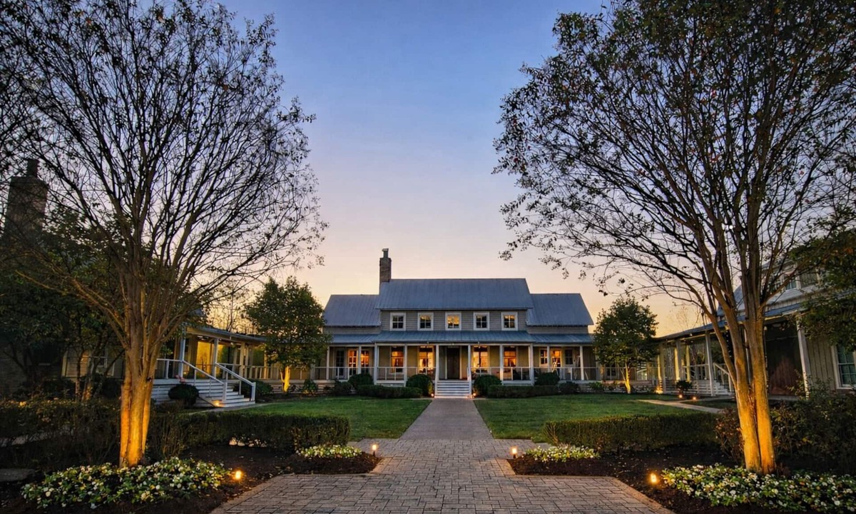 Whites Creek Hotel | The Inn at The Grove at Whites Creek