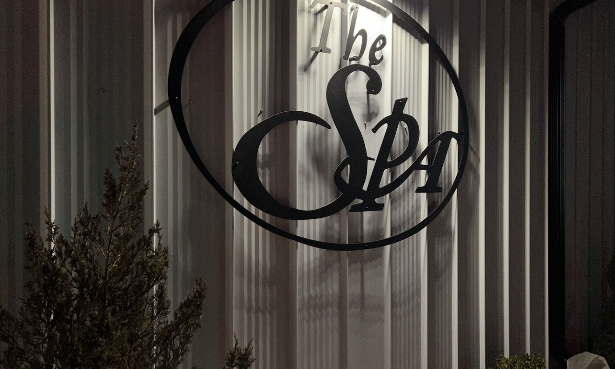 Rochester Apartment | “The Inn at the Spa” on-site EV charging
