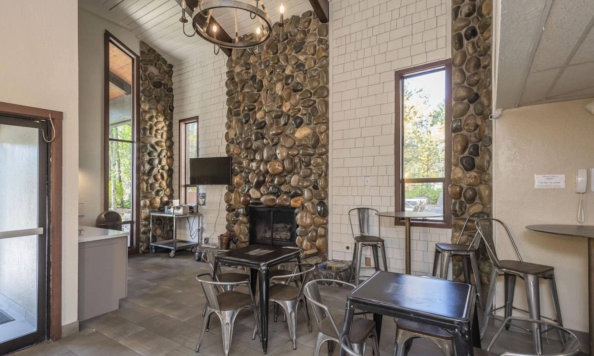 Truckee Hotel | The Inn at Truckee