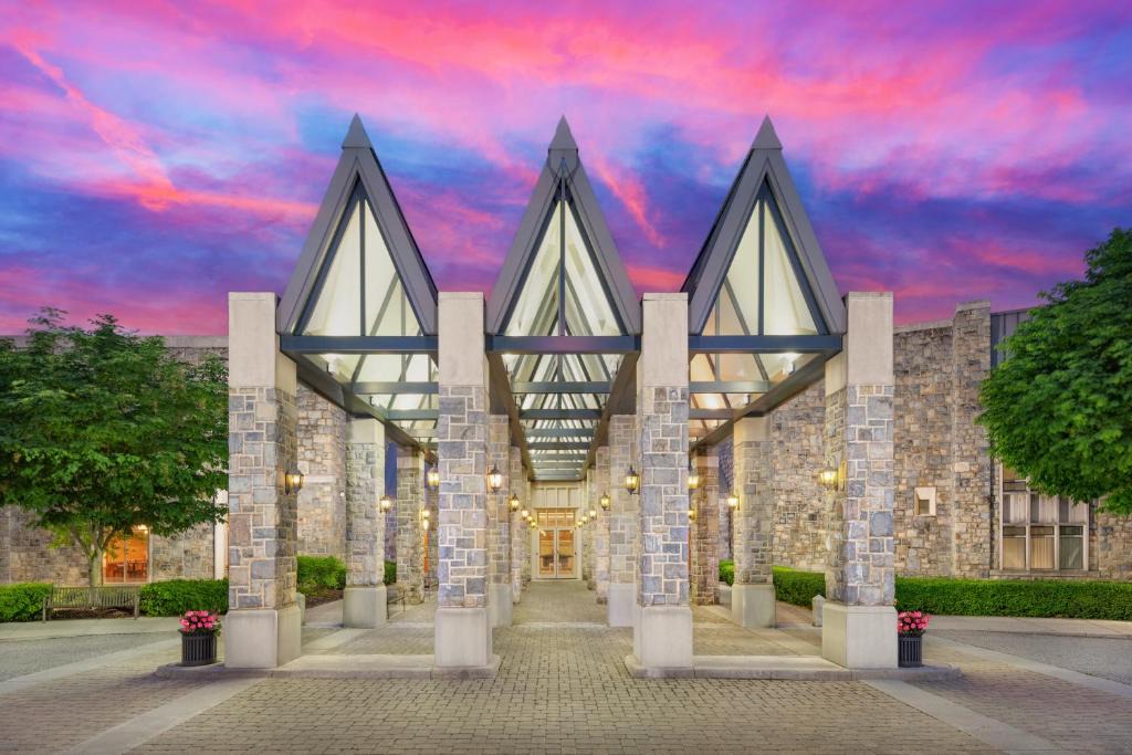 Blacksburg Hotel | The Inn at Virginia Tech - On Campus