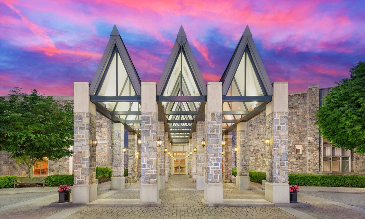 Blacksburg Hotel | The Inn at Virginia Tech and Skelton Conference Center