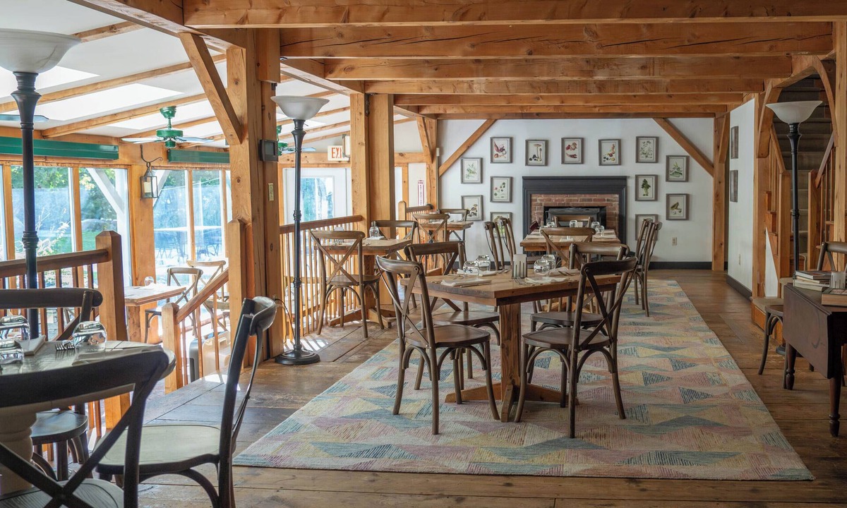 Perkinsville Hotel | The Inn at Weathersfield