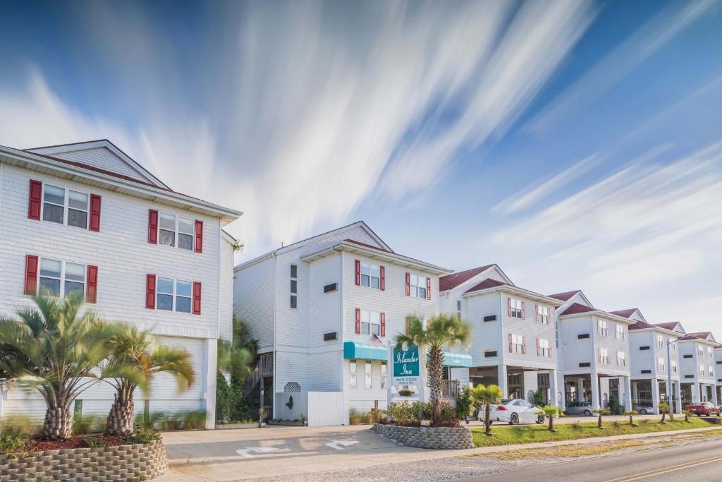 Ocean Isle Beach Hotel | The Islander Inn