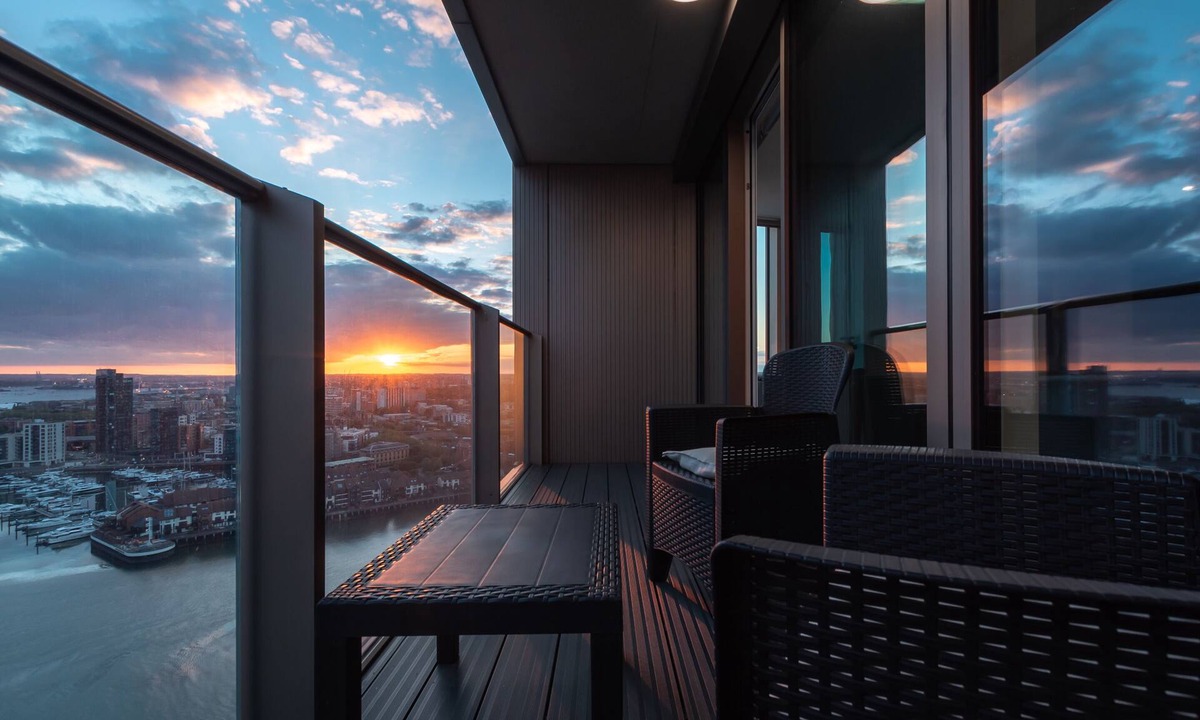 Southampton Apartment | The Itchen River Penthouse - River View