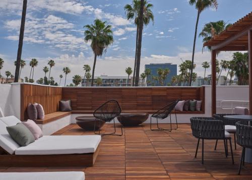 Koreatown Hotel | The Ivory