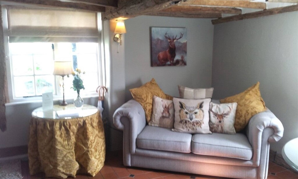 Colchester Bed & Breakfast | The Jasmine Room