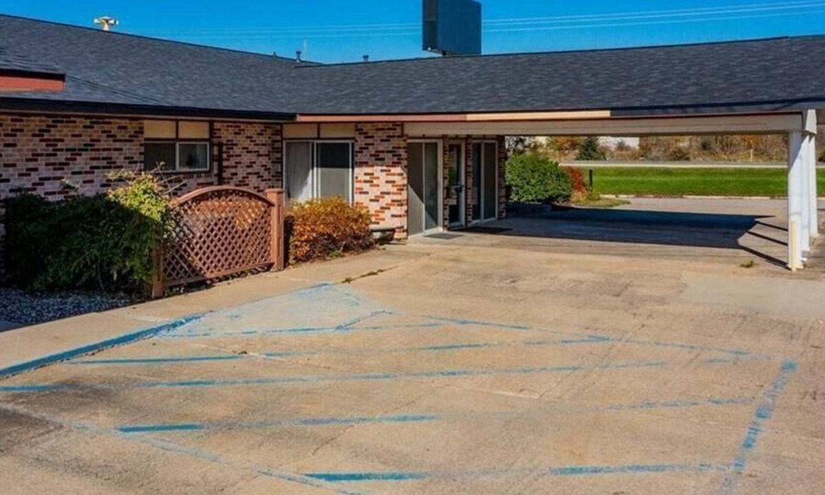 Osceola Hotel | The Jeffreys Hotel Extended Stay