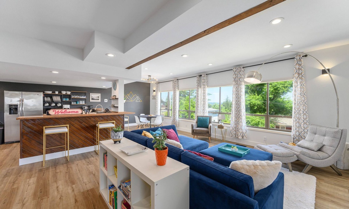 Sunset Apartment | The Jessica