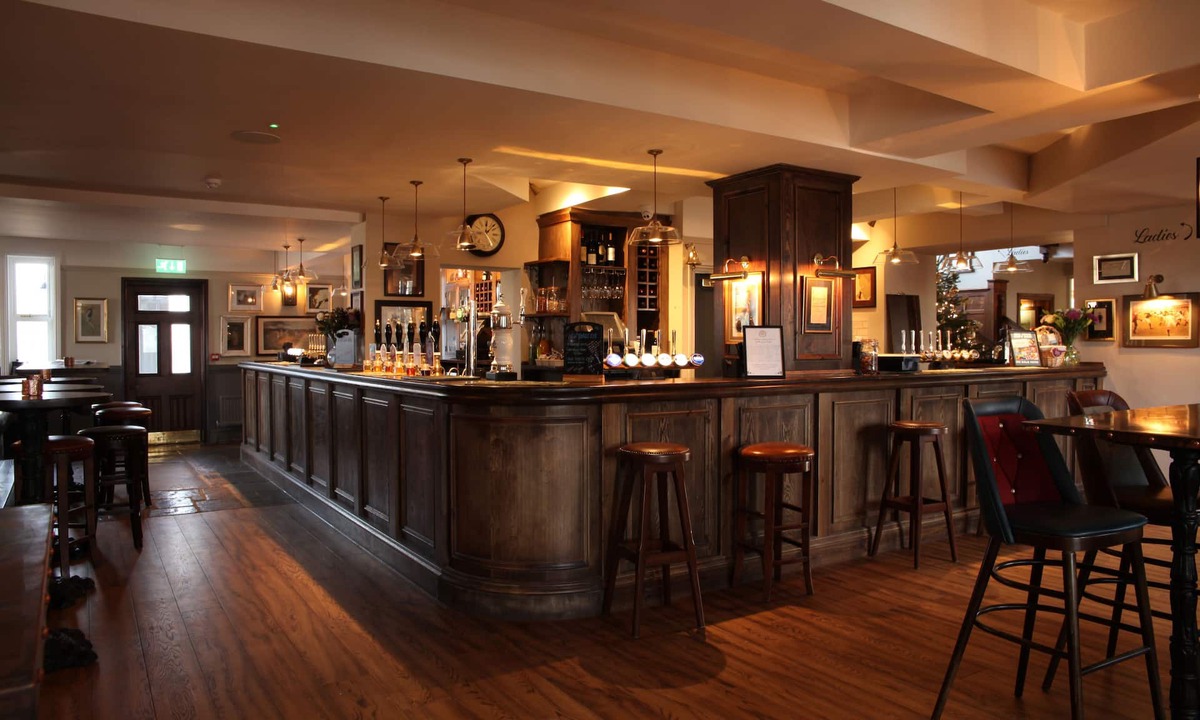 Heswall Hotel | The Jug & Bottle