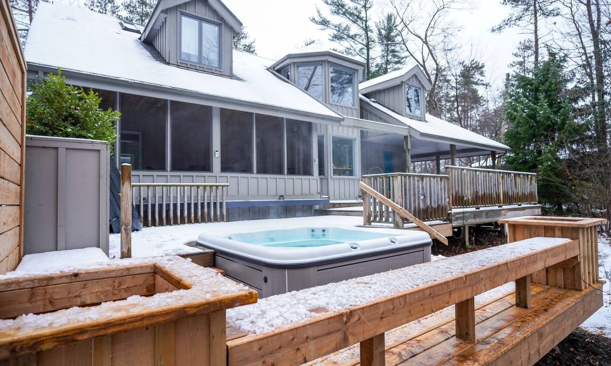 Grand Bend House | The Kayak Cottage - a nature retreat on the river, in the woods, near the beach.
