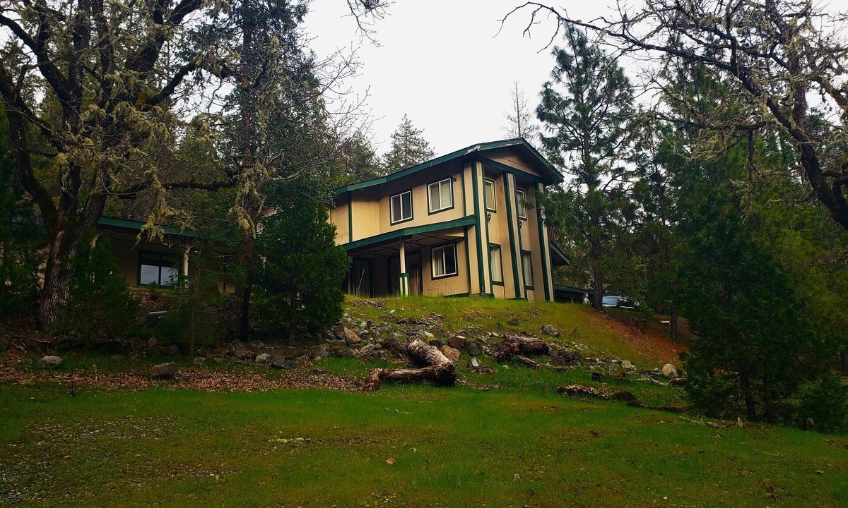 Wolf Creek Cabin | The Kelly Lodge