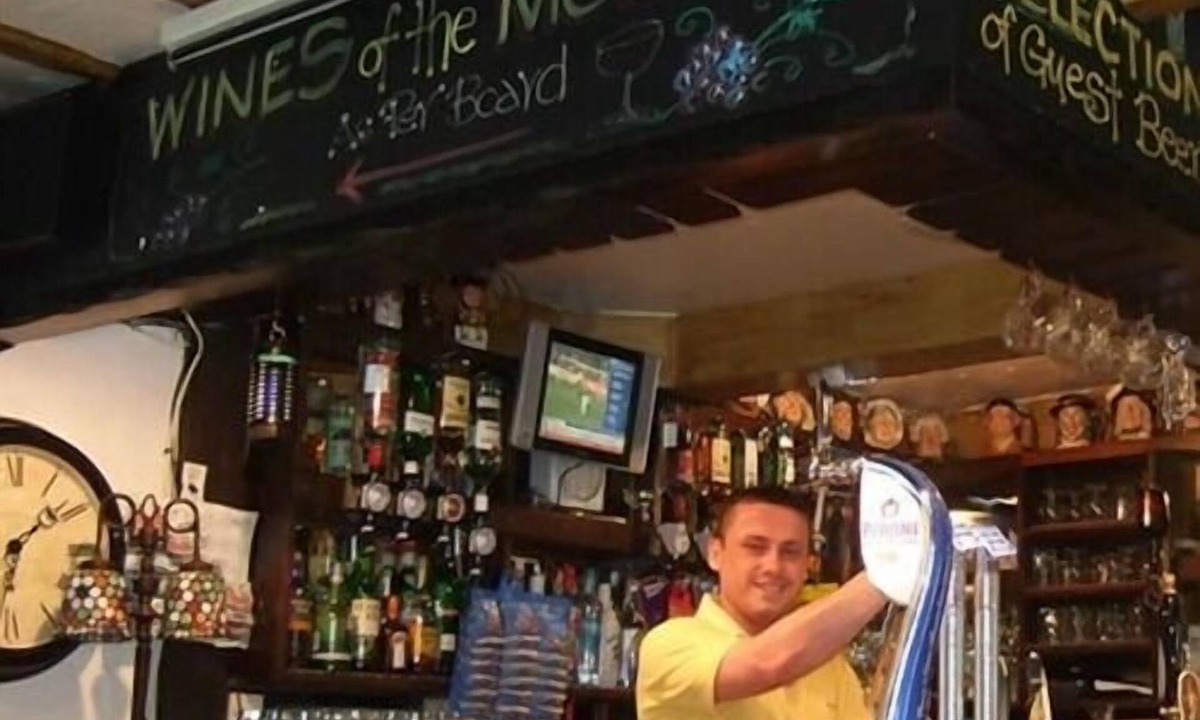 Hayfield Bed & Breakfast | The Kinder Lodge