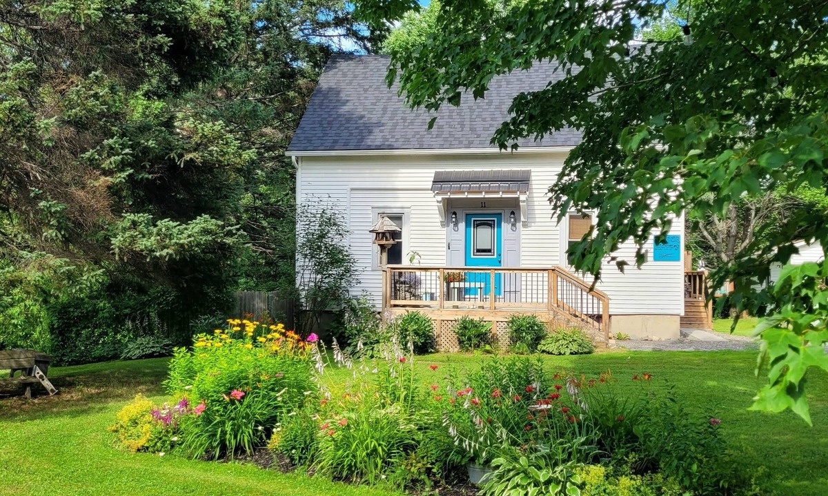 Keswick Ridge House | The King's Hideaway/hot tub/Ski Crabbe Mtn/Mactaquac Prov.Park/18 min.from F’ton