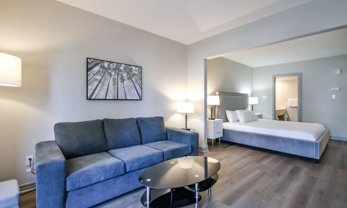 Oro-Medonte Apartment | The King Studio Sauna Haven