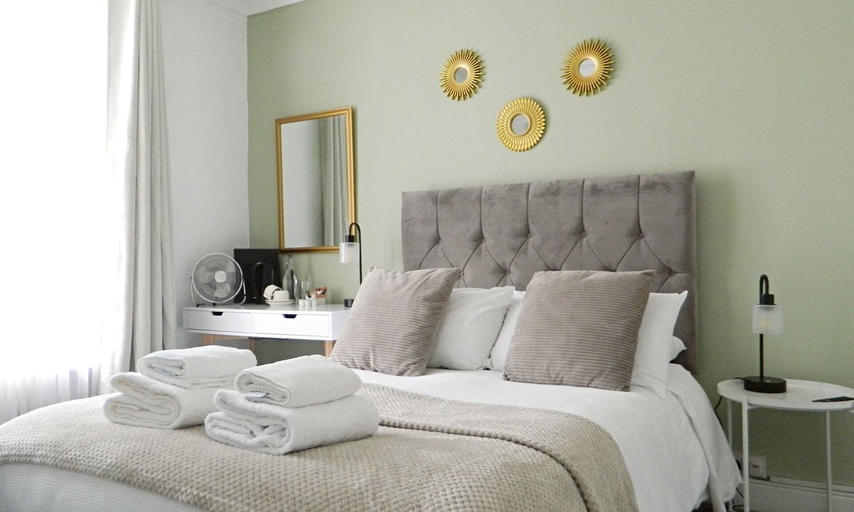 Warwick Town Centre Bed & Breakfast | The Kings Head Inn