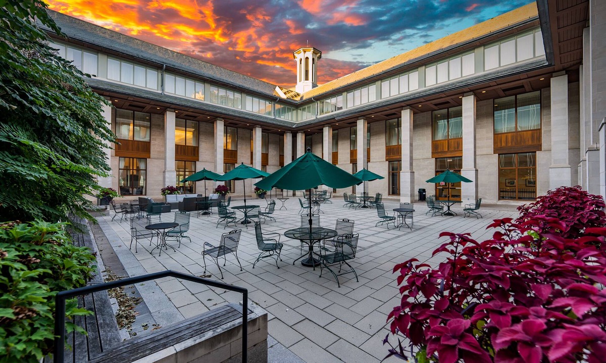 University City Hotel | The Knight Center at Washington University