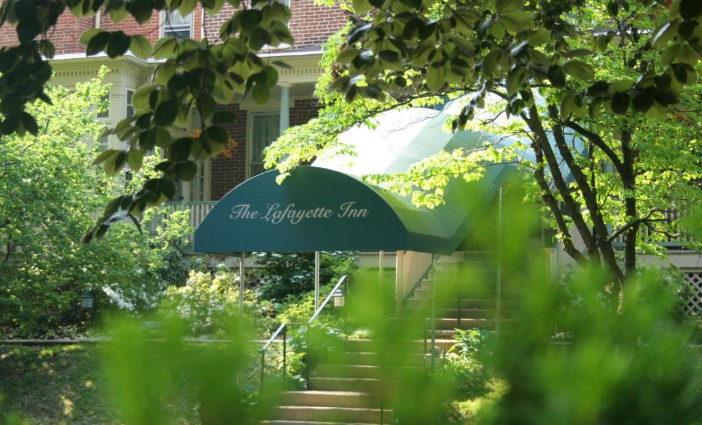 Easton Bed & Breakfast | The Lafayette Inn