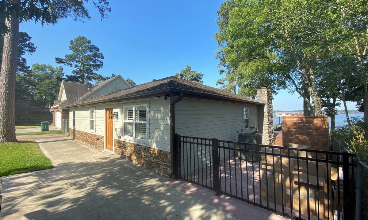 Indian Shores House | The Lake Houston Escape