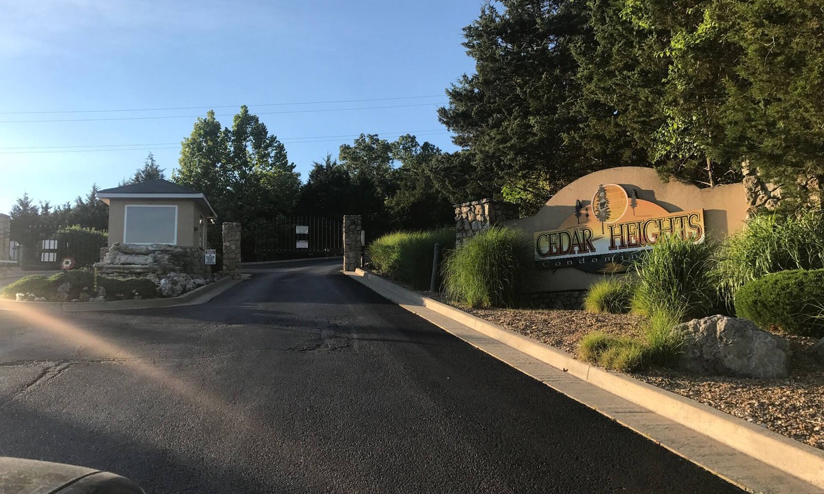 Camdenton Condo | THE LAKE IS WAITING FOR YOU!