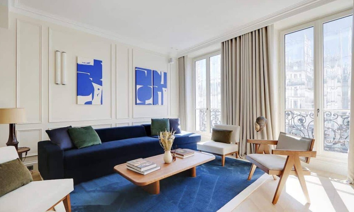 Les Halles Apartment | The Lander - Serviced 2BR/2BA - Louvre-Rivoli VI