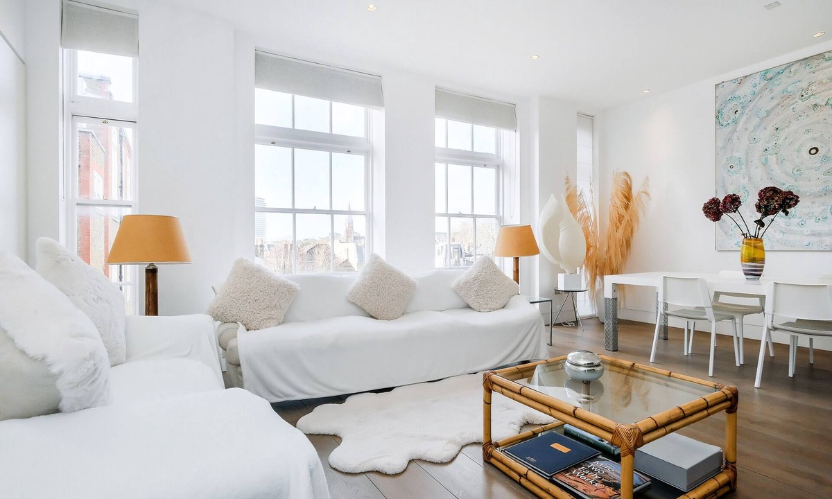 St. Mary's Park Apartment | The Lanterns | Pro-Managed