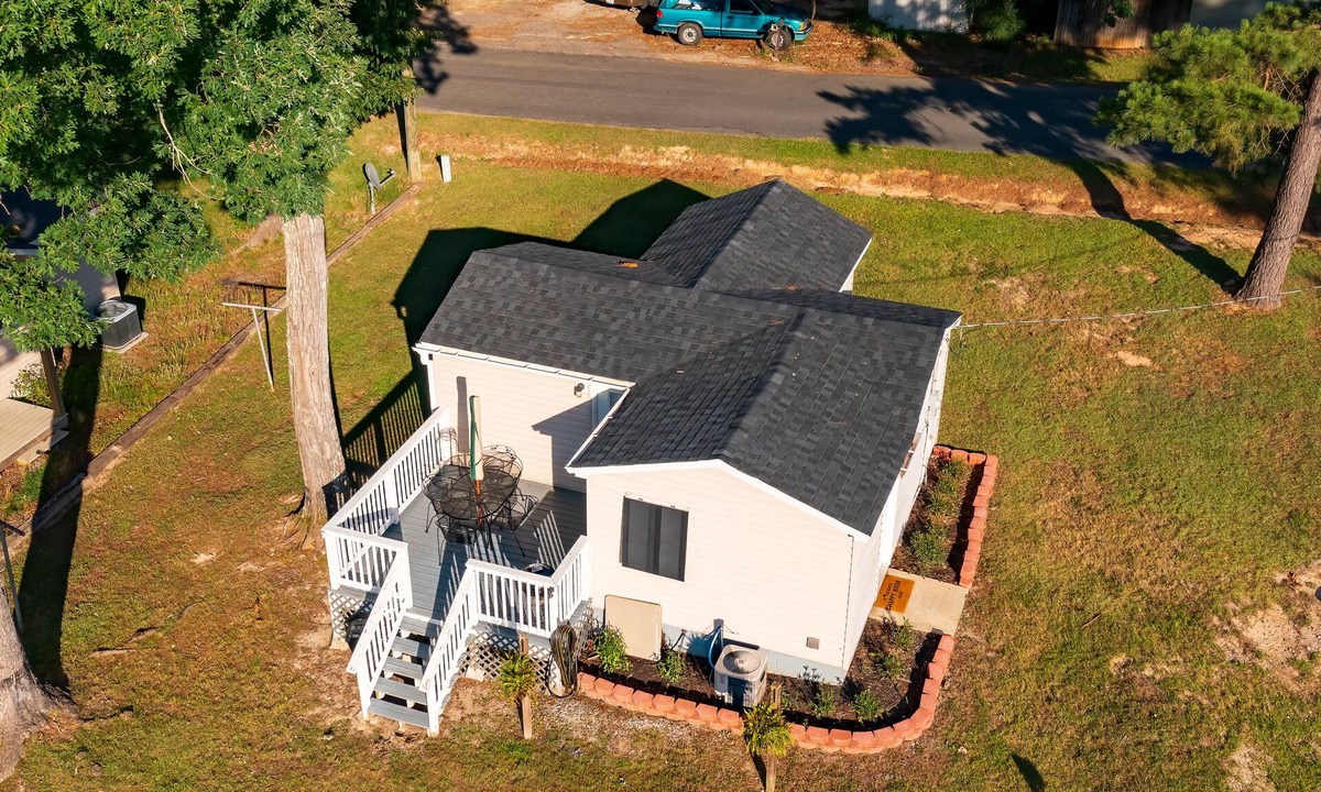 Hollands Landing House | The Last Resort at Martins Landing