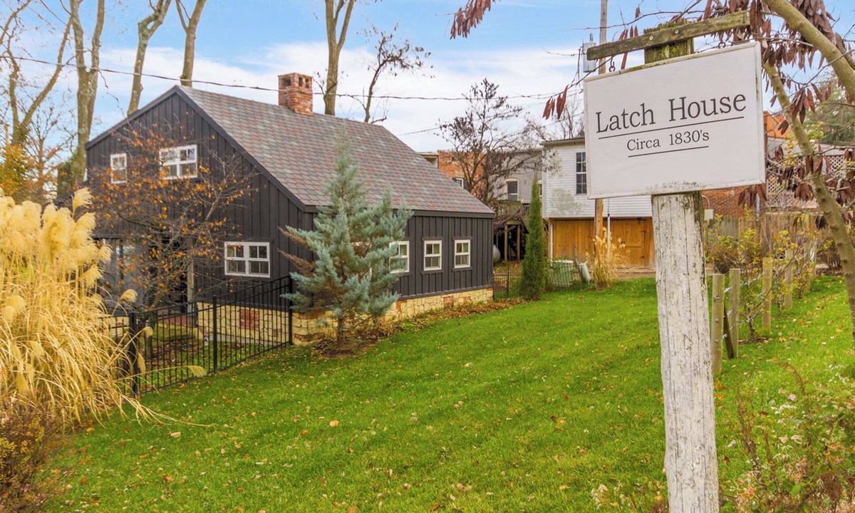 Boonesboro House | The Latch House Barn