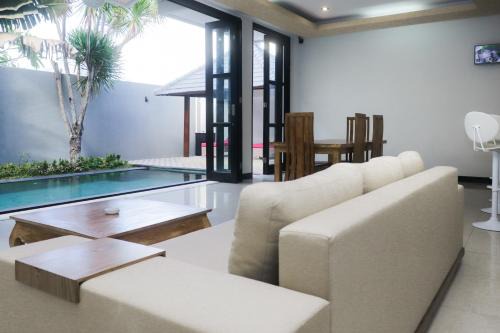 Tibubeneng Hotel | The Lavana Dzawani Villa Berawa Kuta Bali