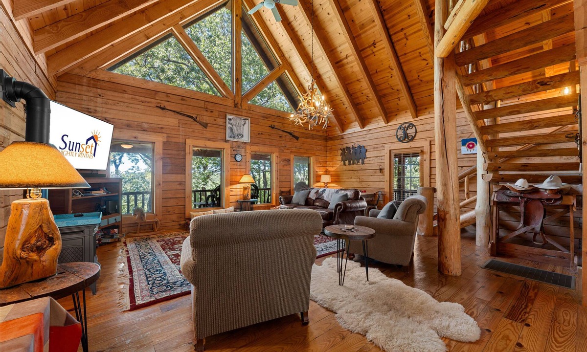 Table Rock House | The Lazy K 3 Bedroom Cabin by RedAwning
