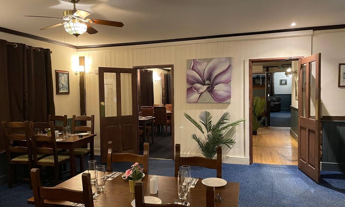 Dunhampton Bed & Breakfast | The Leaking Well Dunhampton