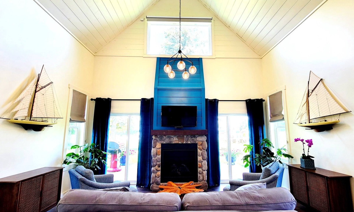 Alexandria Bay House | The Ledges Resort and Marina, Loon Cottage